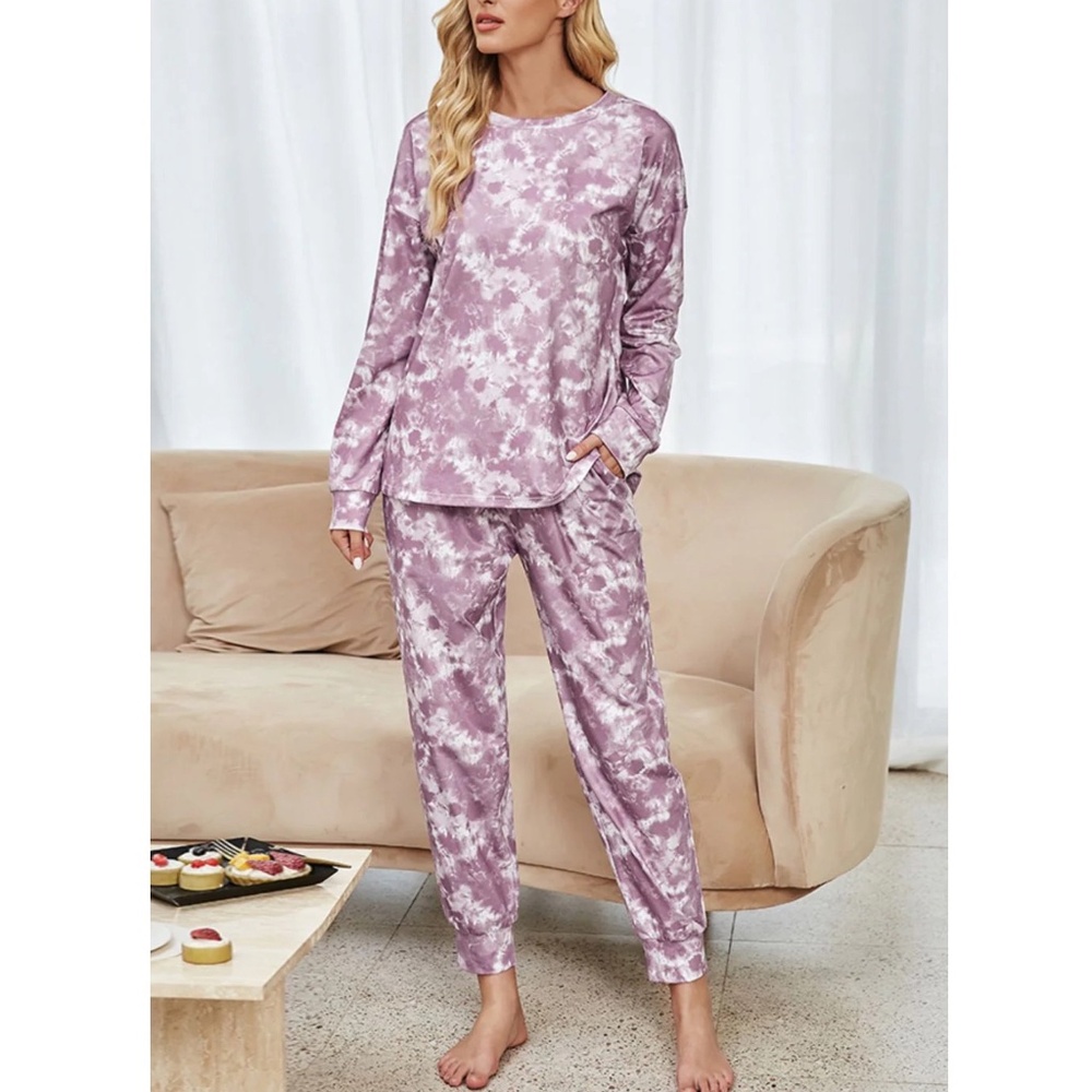 Romantichut tie dye jogger set in lilac size L.